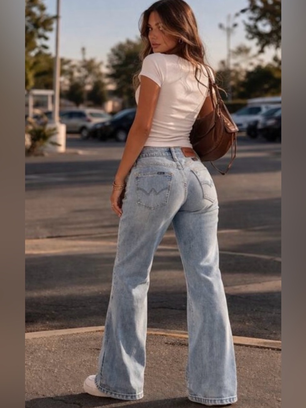 NWT! Wrangler Retro Y2K Light Wash High Rise Flared Curve-Hugging Jeans 4/27x34